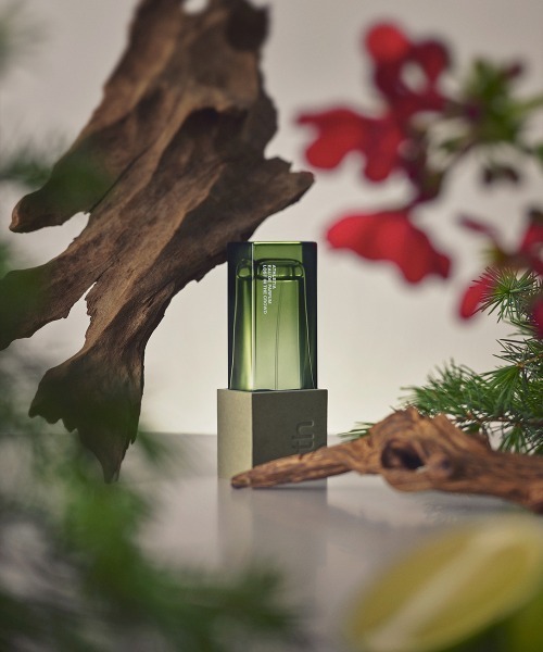 オードパルファン LOST IN THE CROWD（香水）｜athletia（アスレティア