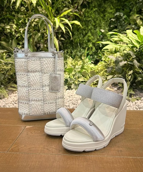 軽量】9cmヒールアップサンダル（サンダル）｜+diana（プラスダイアナ