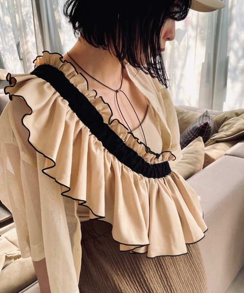 DORA MELLOW【ﾄﾞｰﾗﾒﾛｳ】フリルバッグ（ボディバッグ/ウエストポーチ