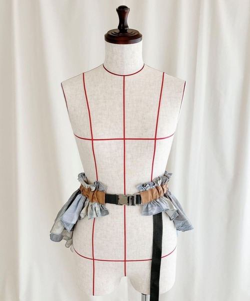 DORA MELLOW【ﾄﾞｰﾗﾒﾛｳ】フリルバッグ（ボディバッグ/ウエストポーチ