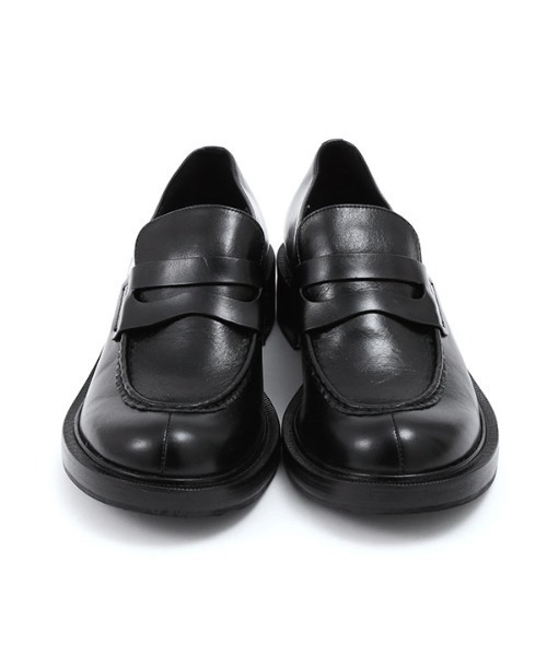 ETRE TOKYO（エトレトウキョウ）の「ボリュームソールコインローファー