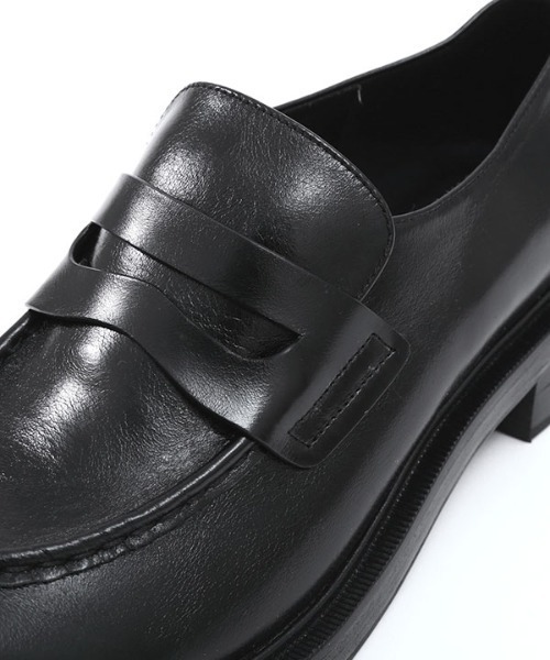 ETRE TOKYO（エトレトウキョウ）の「ボリュームソールコインローファー