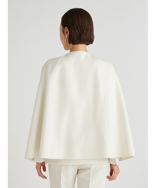 CELFORD（セルフォード）の「ファーポケットリバーケープジャケット