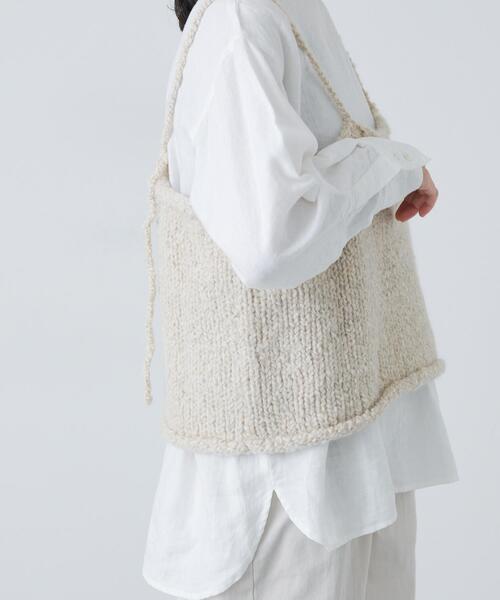 かぐれ（カグレ）の「アルパカウールブークレニットキャミソール