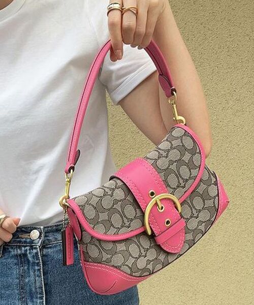 COACH（コーチ）の「ソーホー バッグ・シグネチャー ジャカード