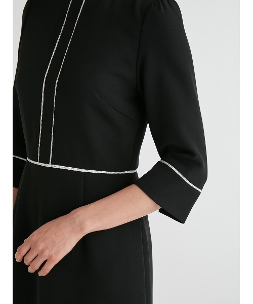 CELFORD（セルフォード）の「レースラインWクロスワンピース