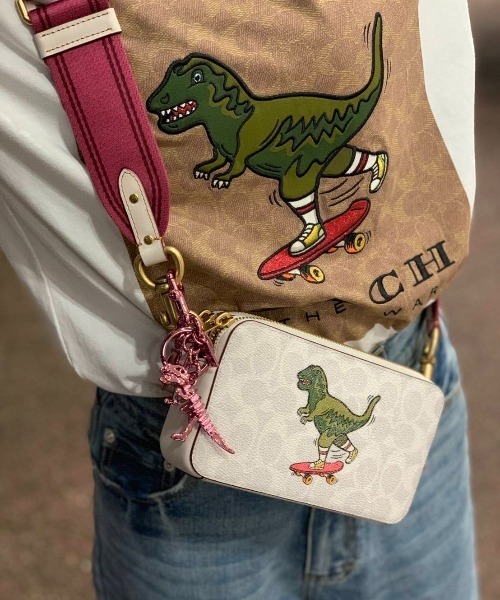 COACH（コーチ）の「【日本限定】キラ クロスボディ シグネチャー