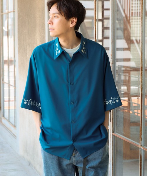 LAKOLE（ラコレ）の「フラワー刺繍シャツ半袖 / 128339（シャツ