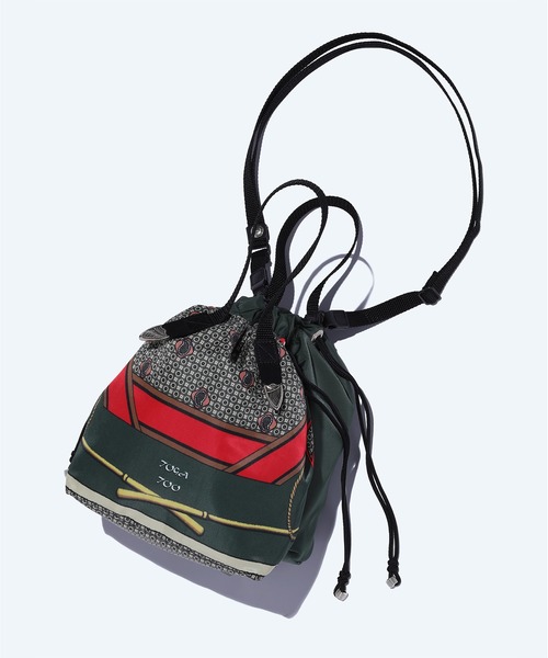 TOGA TOO（トーガトゥ）の「Print Drawstring Bag（ショルダーバッグ