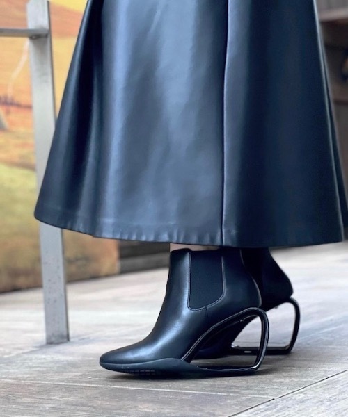 UNITED NUDE（ユナイテッドヌード）の「Step Mobius Chelsea（ブーツ