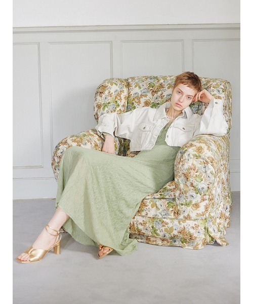 LILY BROWN（リリーブラウン）の「クロップドデニムジャケット（デニム