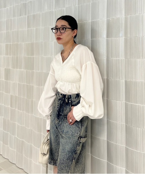 Ameri（アメリ）の「LINGERIE MOTIF SHIRRING SHIRT（シャツ/ブラウス