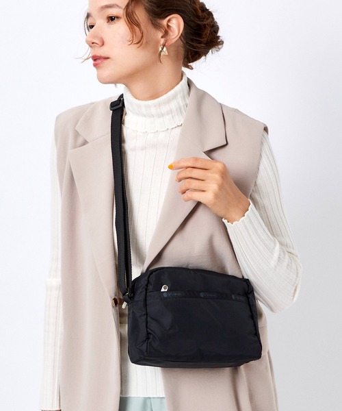 LeSportsac（レスポートサック）の「DANIELLA CROSSBODY ブラック
