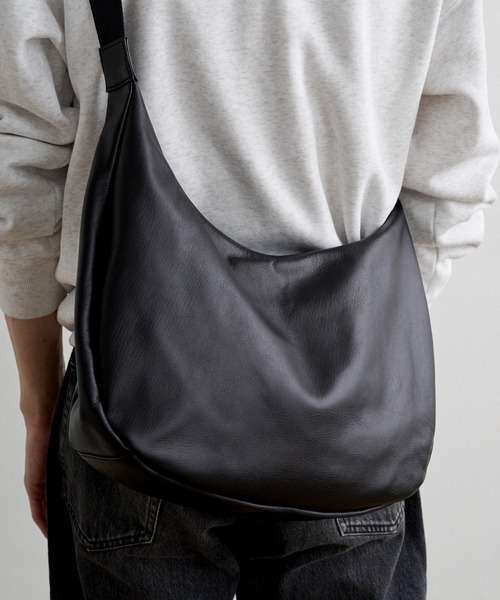 ソフトレザーラウンドビッグショルダーバッグ(CE-1325)（ショルダー