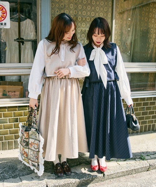 kutir（クティール）の「【クティールとレトロ】セットアップ着用可