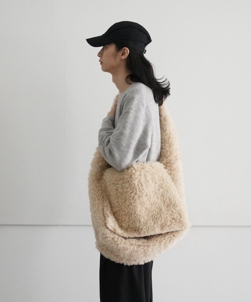 OLD FOLK HOUSE（オールドフォークハウス）の「OLD FOLK HOUSE Poodle