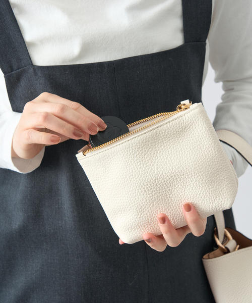 IENA（イエナ）の「GIANNI NOTARO/ジャンニ ノターロ ワンショルダー