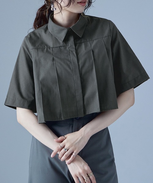 etoll.（エトル）の「タックプリーツクロップドシャツ（シャツ