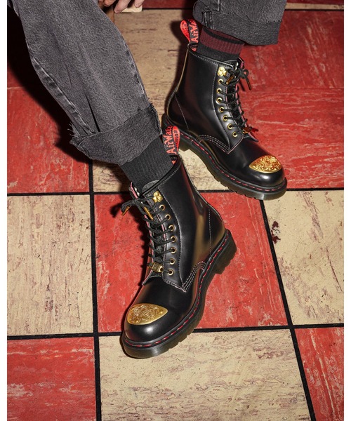 1460 YOTD 8ホールブーツ/Dr.Martens