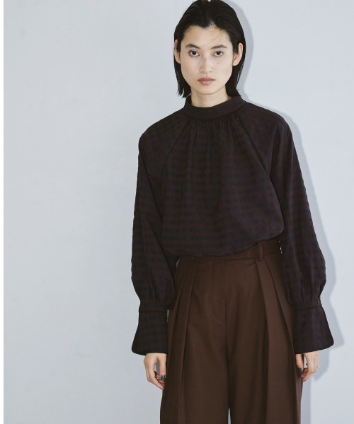 TODAYFUL（トゥデイフル）の「ギンガムチェックパフブラウス（シャツ