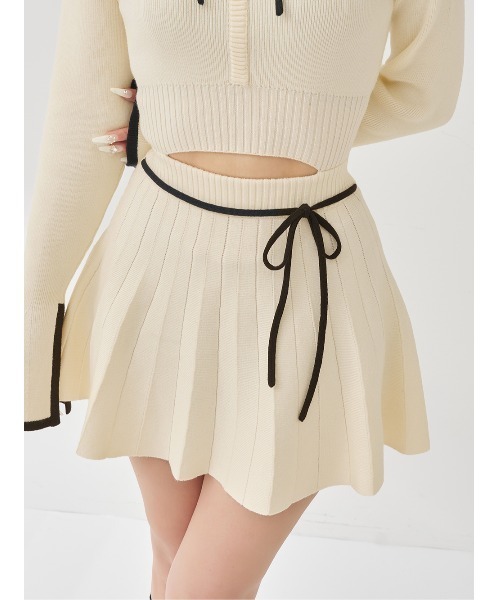 ウエストオープンリボンデザインニットミニワンピース（ワンピース