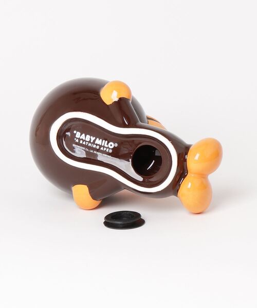 A BATHING APE（アベイシングエイプ）の「BABY MILO COIN BANK M