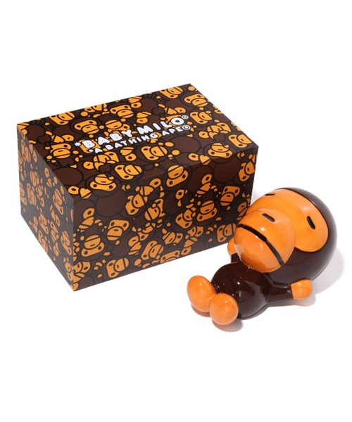 A BATHING APE（アベイシングエイプ）の「BABY MILO COIN BANK M