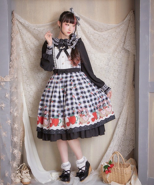 axes femme（アクシーズファム）の「ベリーズピクニックジャンスカ