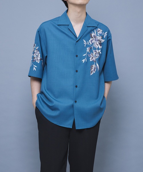 UNITED TOKYO（ユナイテッドトウキョウ）の「フラワーエンブロイダリー