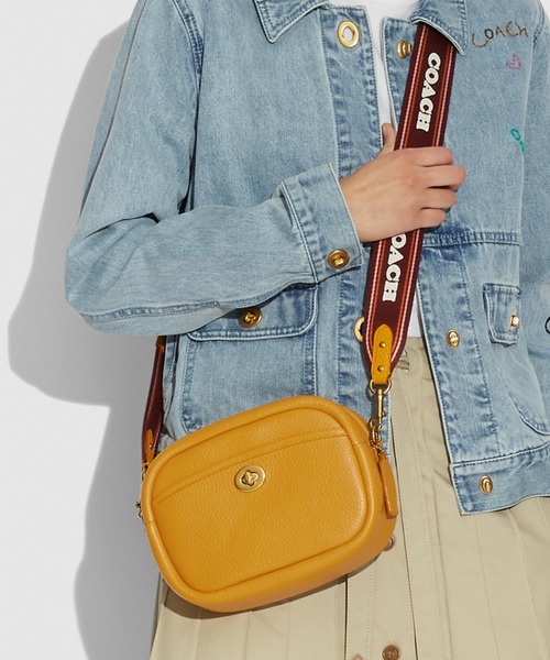 COACH（コーチ）の「カメラ バッグ（ショルダーバッグ）」 - WEAR