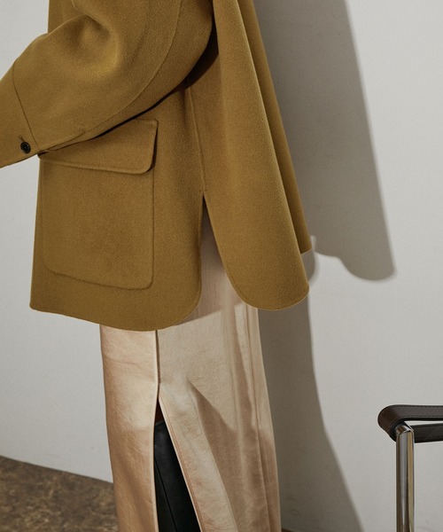 ADAM ET ROPE'（アダムエロペ）の「リバーショートシャツコート