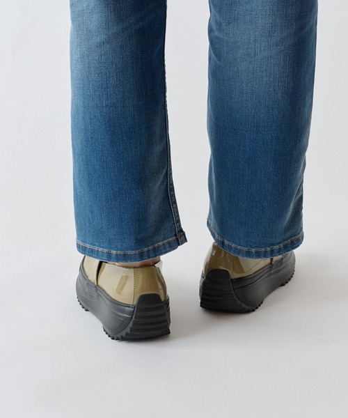 BEARDSLEY（ビアズリー）の「《厚底/カーキ追加発売中》エナメルレザー