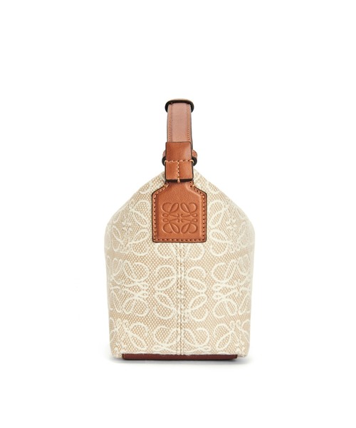 LOEWE（ロエベ）の「キュービィバッグ スモール (アナグラムジャカード