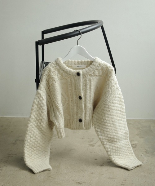 anuke（アンヌーク）の「Cable Knit Cardigan（カーディガン/ボレロ