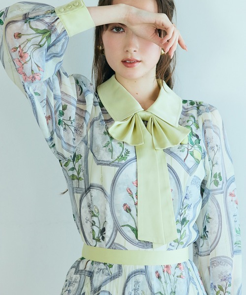 フラワーフレームプリントブラウス（シャツ/ブラウス）｜Audie a Muses