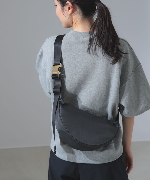 VIOLAd'ORO / ナイロン ボディーバッグ（ショルダーバッグ）｜VIOLAd