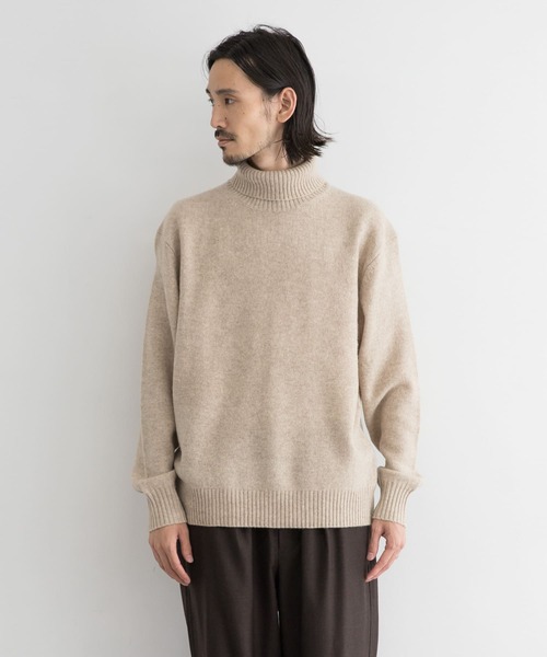 URBAN RESEARCH（アーバンリサーチ）の「ヤクウールタートルネック