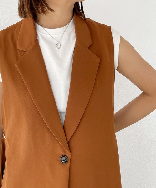 Shelly island（シェリーアイランド）の「テーラードノースリジレ