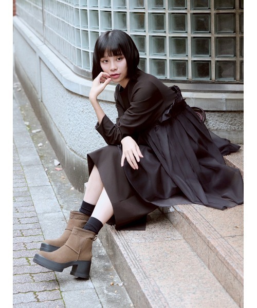 セール】【UGG for emmi】MOXY CHELSEA（ブーツ）｜UGG（アグ）の