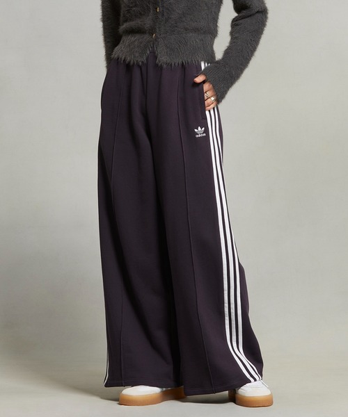 adidas（アディダス）の「スリーストライプス ルーズ フレンチテリー