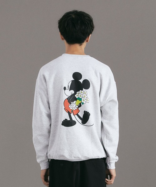 DELUXE（デラックス）の「DELUXE x Disney Crew neck sweat