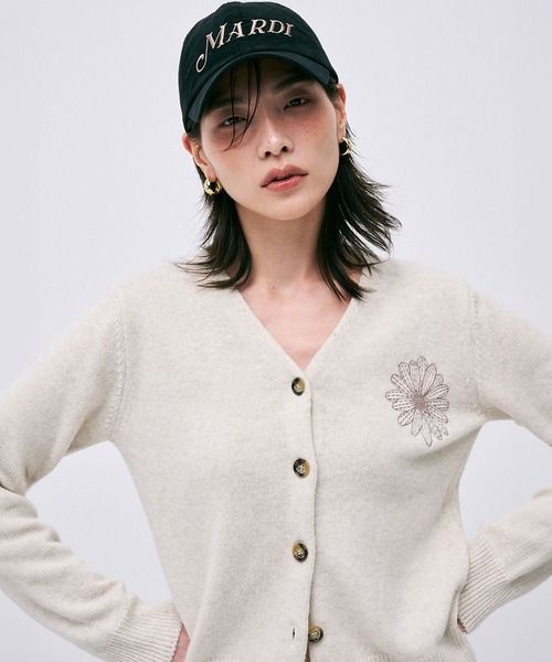 Mardi Mercredi（マルディメクルディ）の「RACCOON BLENDED CARDIGAN V