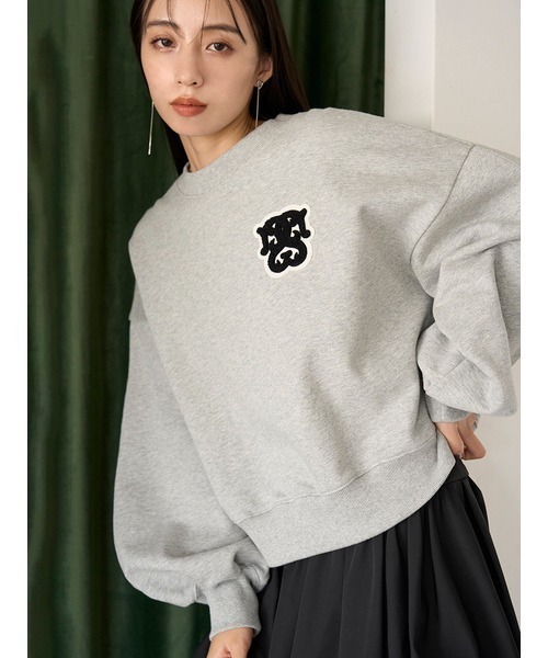 SNIDEL（スナイデル）の「Sustainableワッペンロゴスウェット