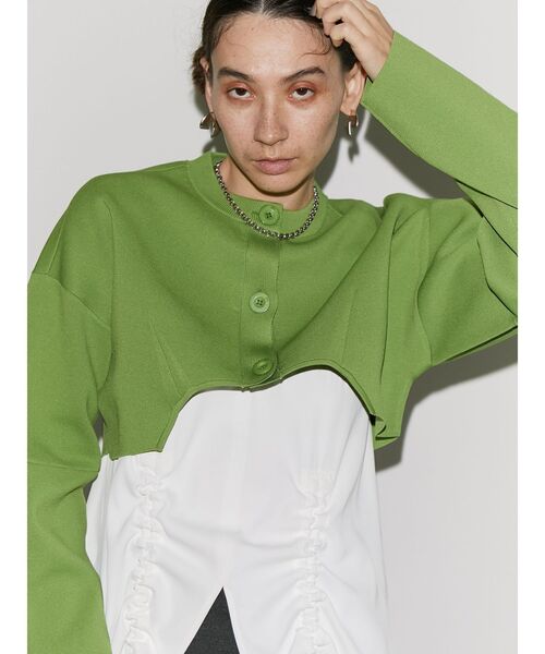 UN3D.（アンスリード）の「イレギュラーヘムショートニット