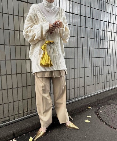 Ameri（アメリ）の「UND 2WAY CABLE BIG BIG KNIT TOP（ニット