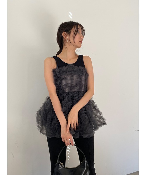 SNIDEL（スナイデル）の「チュール刺繍ベアペプラムTOPS（Tシャツ