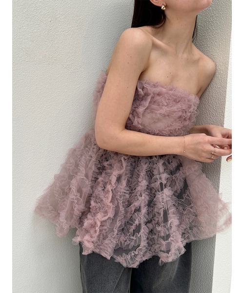 SNIDEL（スナイデル）の「チュール刺繍ベアペプラムTOPS（Tシャツ