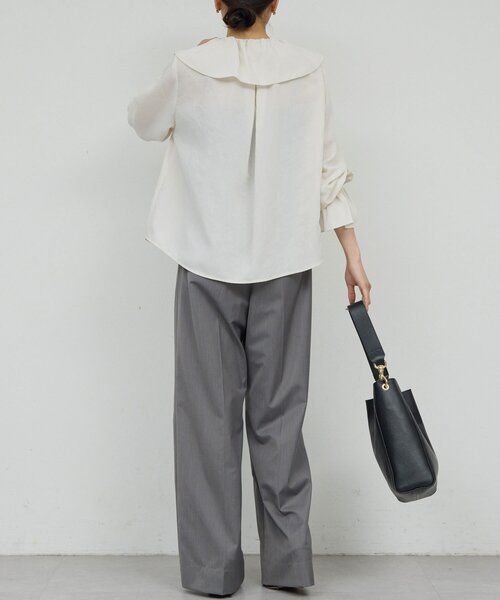 GALLARDAGALANTE（ガリャルダガランテ）の「ラッフルカラーブラウス