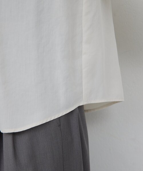 GALLARDAGALANTE（ガリャルダガランテ）の「ラッフルカラーブラウス