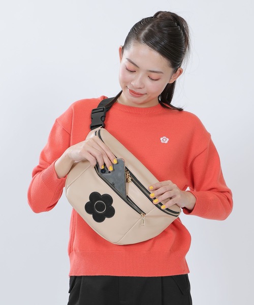 MARY QUANT（マリークワント）の「フロントポケットデイジーパッチ